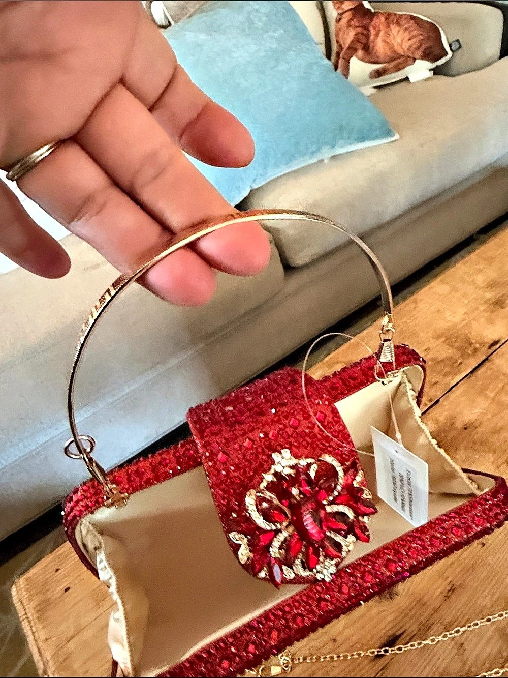 Red Embellished Clutch - Picture 4 of 7